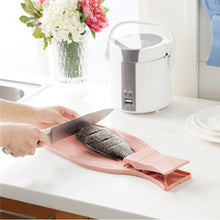 Load image into Gallery viewer, Fish Fixing Cutting Board